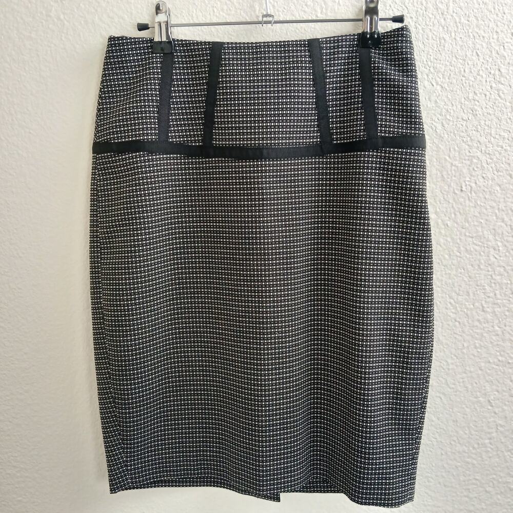 The Limited Collection Business Pencil Skirt 0 black white ribbon trim lined